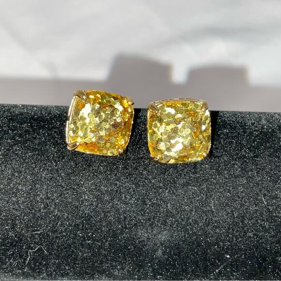 KATE SPADE NEW YORK GOLD GLITTER SQUARE STUD EARRINGS - Picture 1 of 6